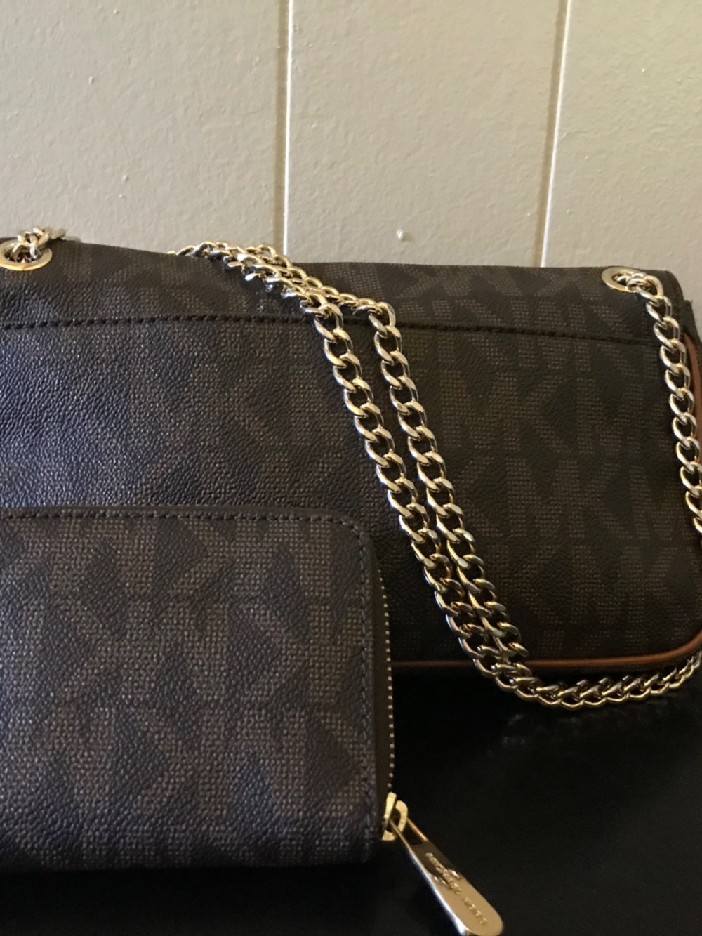 Michael Kors clutch and wallet set - Picture 4 of 10
